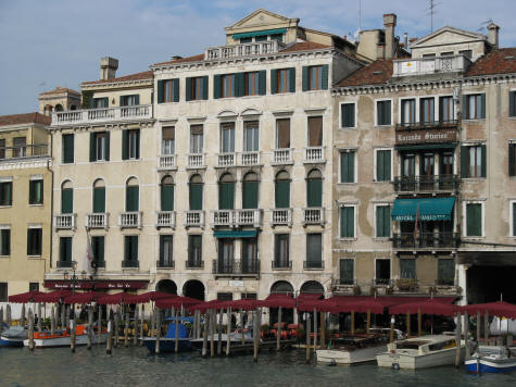Hotels in San Polo Venice (near the Rialto Bridge)