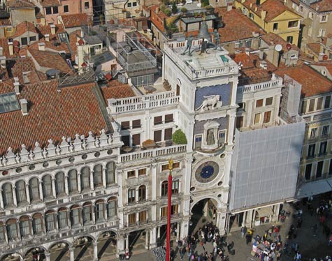 Astonomical Clock Tower (Torre dell Orologio)